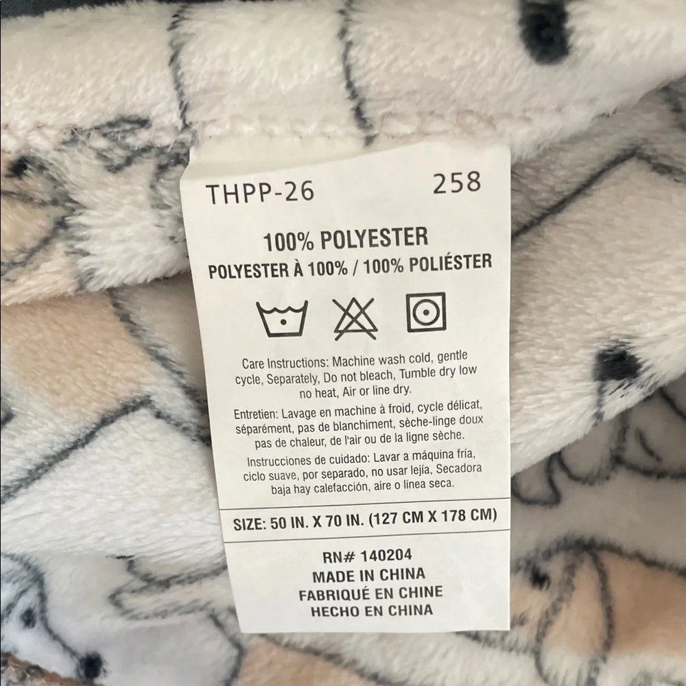 Cuddlove Dachshund Print Plush throw blanket Blanket